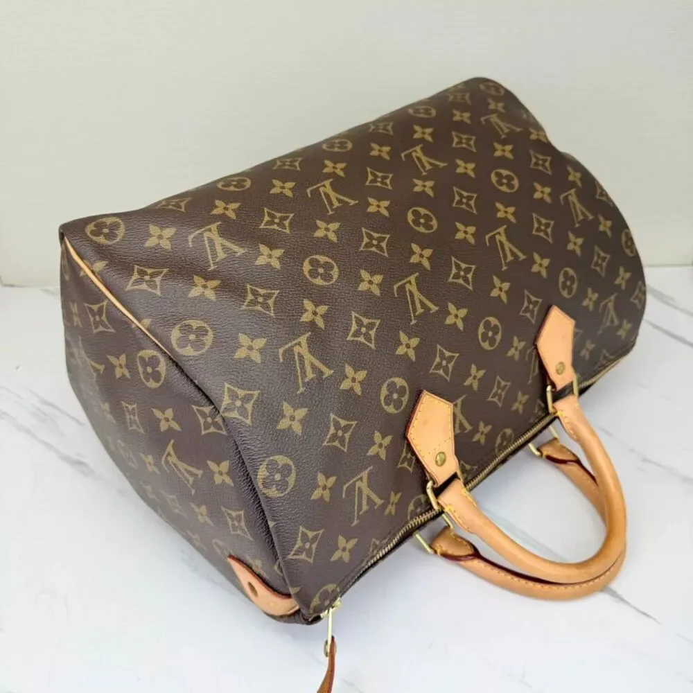Louis Vuitton Women Pre-Loved Bag Very Good Condition